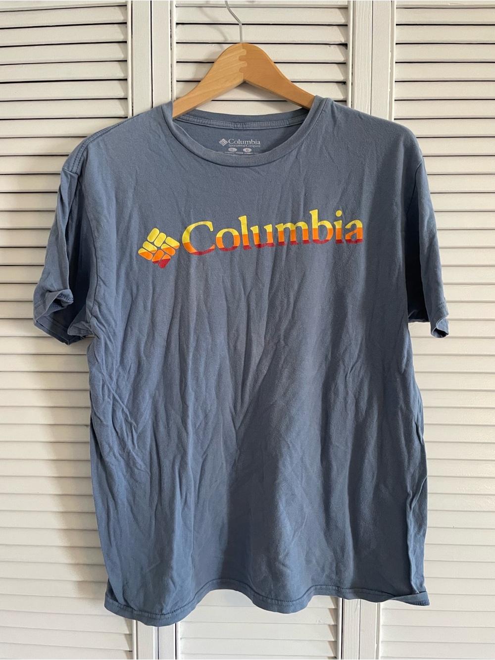 THREE Men’s Blue T-Shirts: 2 Columbia & 1 Technical Tee, Size Large, soft